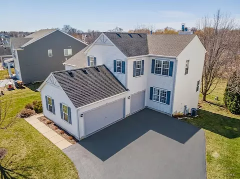 2119 Serenity Ln, Woodstock, IL 60098