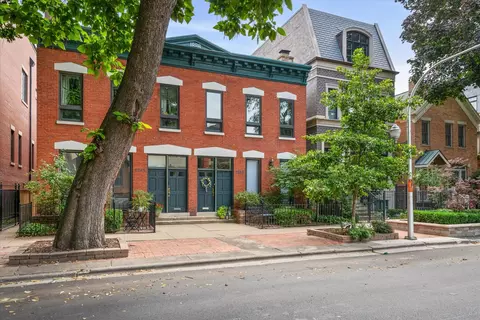 2239 N Magnolia Ave #2, Chicago, IL 60614