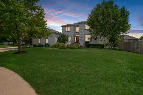 Exterior - 5 Weaver Ct, Bloomington, IL 61704 photo 8 of 11