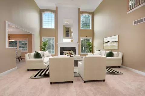 Living - 5 Weaver Ct, Bloomington, IL 61704 photo 2 of 13
