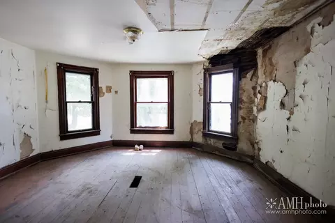 Bedroom - 241 W Hickory St, Kankakee, IL 60901 photo 3 of 7