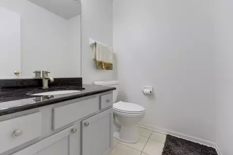Bath - 3109 Stratton Ln, Aurora, IL 60502 photo 1 of 5