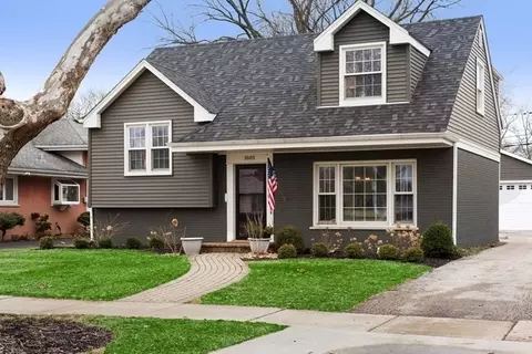 1605 S Greenwood Ave, Park Ridge, IL 60068
