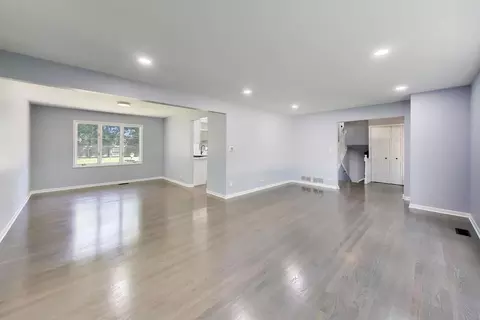 Living - 16 W250 93rd Pl, Burr Ridge, IL 60527 photo 1 of 7