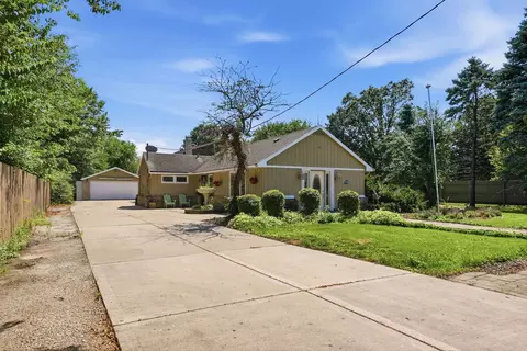 19709 W Schweitzer Rd, Joliet, IL 60436