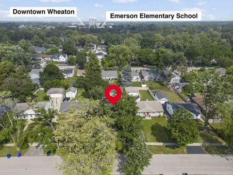 View/Area - 307 S Pierce Ave, Wheaton, IL 60187 photo 1 of 2