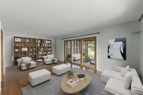Living - 307 S Pierce Ave, Wheaton, IL 60187 photo 5 of 6