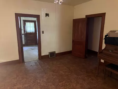Living - Undisclosed, Hazel Crest, IL 60429 photo 2 of 4
