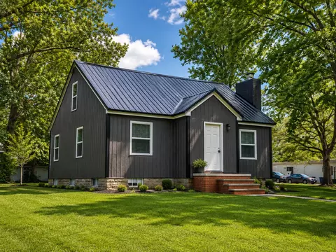 1111 New St, Pinckneyville, IL 62274