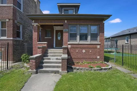 946 N Homan Ave, Chicago, IL 60651