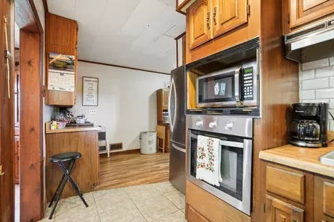 Kitchen - 17264 E 2500th St, Annawan, IL 61234 photo 3 of 3