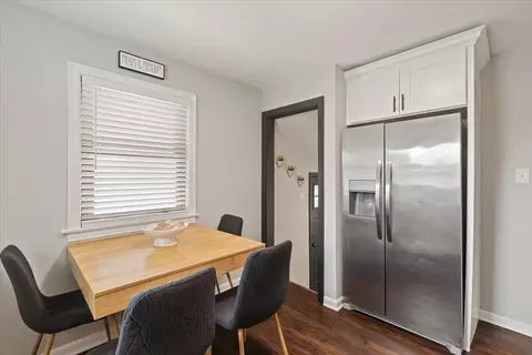 Dining - 4031 Park Ave, Brookfield, IL 60513 photo 1 of 1