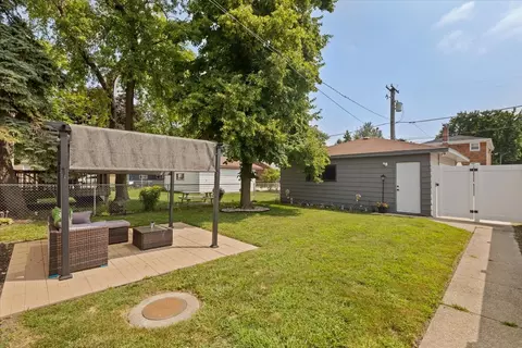 Exterior - 4031 Park Ave, Brookfield, IL 60513 photo 2 of 3