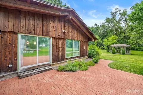 Exterior - 5 N471 Billy Burns Rd, Wayne, IL 60184 photo 4 of 7