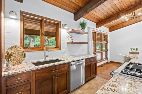 Kitchen - 5 N471 Billy Burns Rd, Wayne, IL 60184 photo 4 of 6