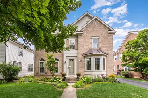 104 Brickton Pl, Park Ridge, IL 60068