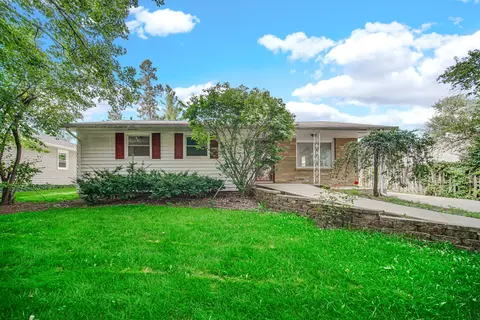 223 S Randall Rd, Aurora, IL 60506