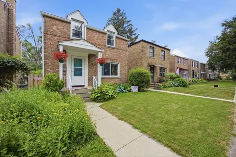 3831 Kirk St, Skokie, IL 60076