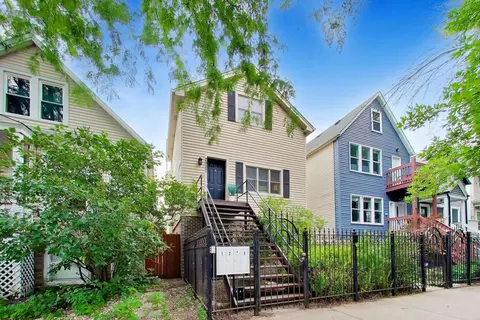 Exterior - 2927 N Gresham Ave #1, Chicago, IL 60618 photo 3 of 4
