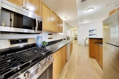 Kitchen - 2927 N Gresham Ave #1, Chicago, IL 60618 photo 1 of 3