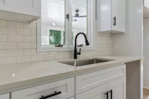 Kitchen - 38 Edgewood Ct, Bloomington, IL 61701 photo 6 of 9
