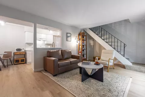 Living - 186 Judith Ct #B, Bartlett, IL 60103 photo 1 of 3