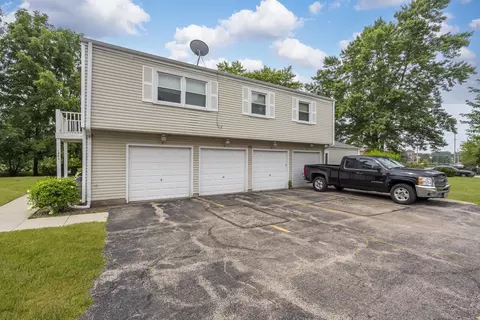 Exterior - 186 Judith Ct #B, Bartlett, IL 60103 photo 2 of 2