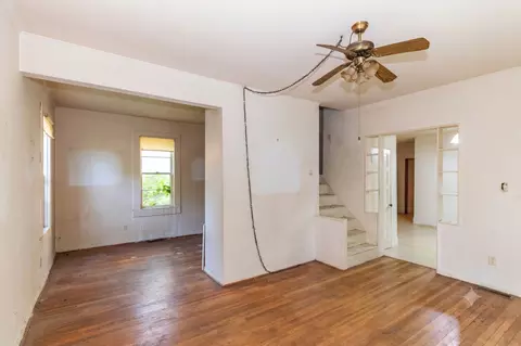 Living - 514 Locust St, Elgin, IL 60123 photo 4 of 4