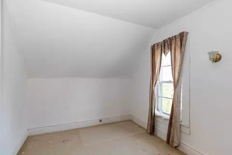 Bedroom - 514 Locust St, Elgin, IL 60123 photo 1 of 6
