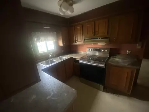 515 E Ross Ln, Danville, IL 61832 photo 8