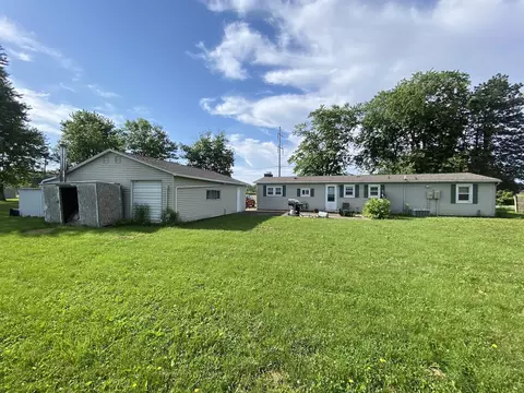 515 E Ross Ln, Danville, IL 61832 photo 4