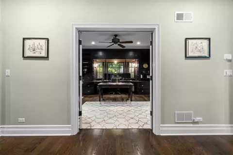 Entry Way - 644 Beaver Rd, Glenview, IL 60025 photo 7 of 7