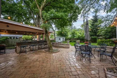 Exterior - 644 Beaver Rd, Glenview, IL 60025 photo 6 of 11