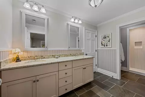 Bath - 644 Beaver Rd, Glenview, IL 60025 photo 6 of 7