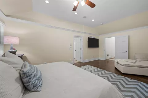 Bedroom - 644 Beaver Rd, Glenview, IL 60025 photo 3 of 6
