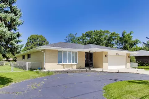 Other - 1762 E Camp Mcdonald Rd, Mount Prospect, IL 60056 photo 1 of 4