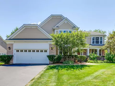 1713 Nathan Ln, Libertyville, IL 60048