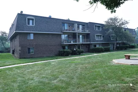 Other - 224 E Bailey Rd #J, Naperville, IL 60565 photo 3 of 3