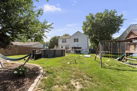 Exterior - 311 8th Ave, Hampton, IL 61256 photo 12 of 12