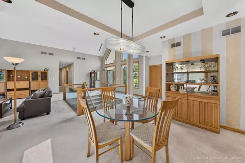 Dining - 11923 Devonshire St, Algonquin, IL 60102 photo 1 of 2