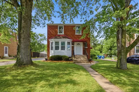 1130 156th Pl, Calumet City, IL 60409