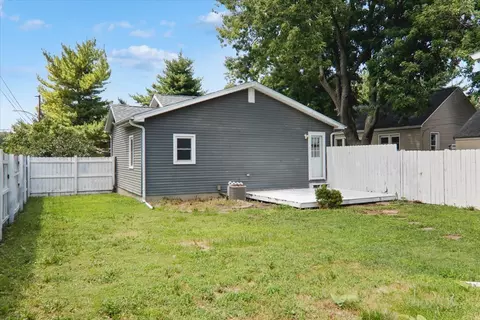 Exterior - 220 S Coolidge St, Normal, IL 61761 photo 3 of 4