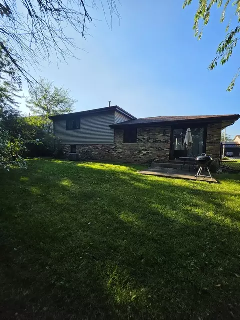 Exterior - 6159 Marsh Ln, Matteson, IL 60443 photo 4 of 4
