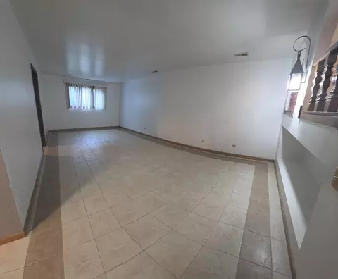 Living - 6159 Marsh Ln, Matteson, IL 60443 photo 4 of 4