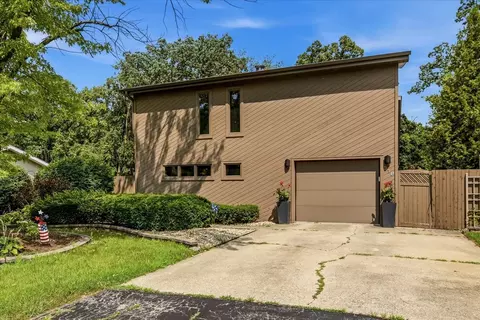 Undisclosed, Shorewood, IL 60404