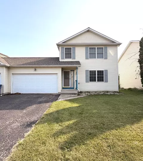 1536 Moluf St, Dekalb, IL 60115
