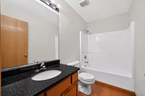 Bath - 1301 Brookfield Dr, Plainfield, IL 60586 photo 2 of 3