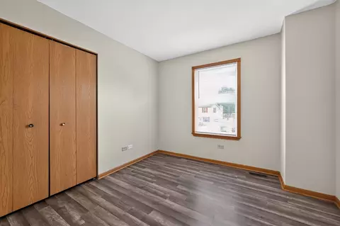 Bedroom - 1301 Brookfield Dr, Plainfield, IL 60586 photo 6 of 7