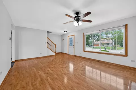 Living - 1301 Brookfield Dr, Plainfield, IL 60586 photo 3 of 3