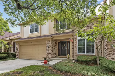 130 Chambord Ct, Bloomingdale, IL 60108